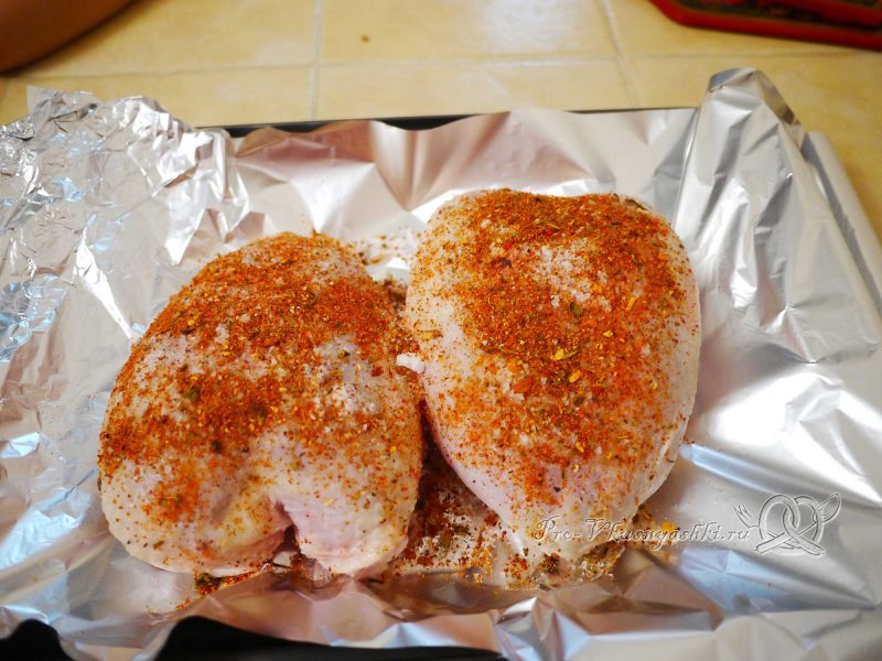 Курица со специями запеченная в духовке - натирание специями