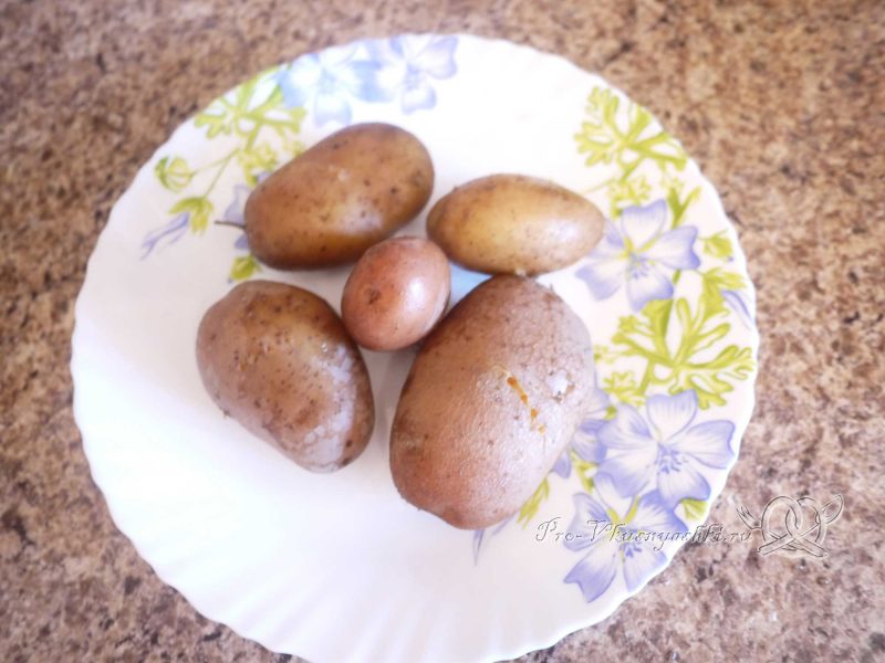Селедка под шубой - вареный картофель