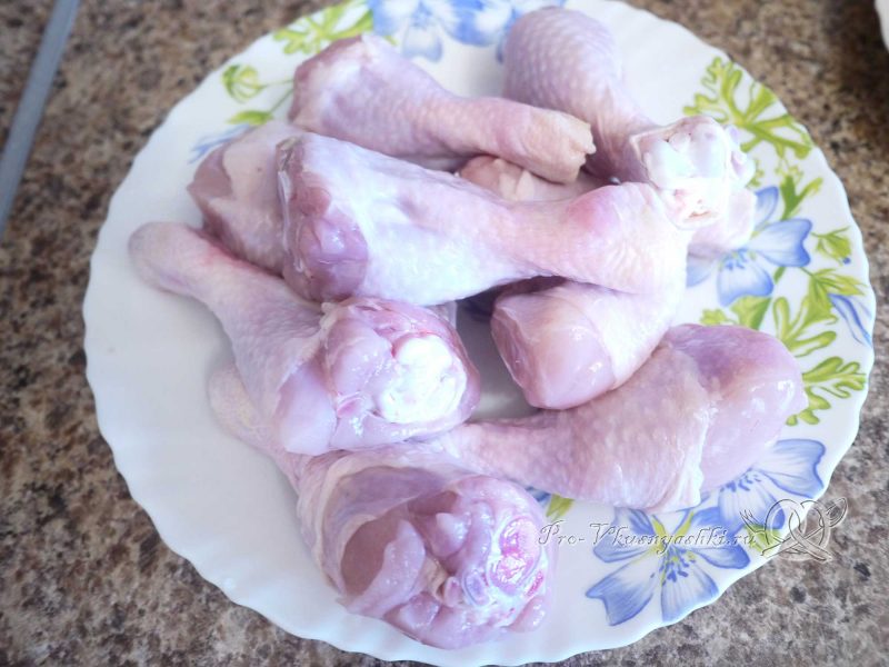 Курица (куриные ножки) с картошкой в духовке - подготовка голеней