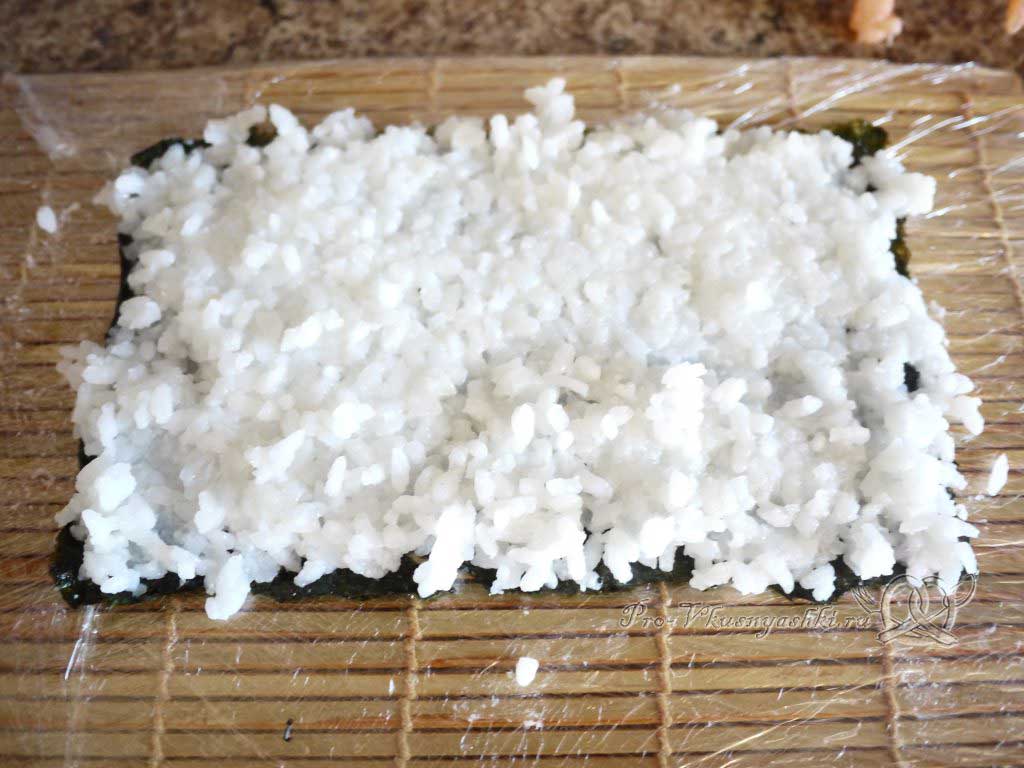 Роллы мозаика в домашних условиях - выкладываем белый рис на нори