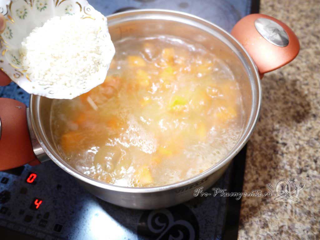 Уха из семги с рисом и картофелем - добавляем рис