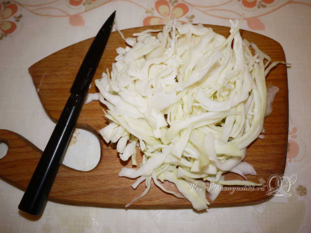 Тушеная капуста с картофелем - шинкуем капусту