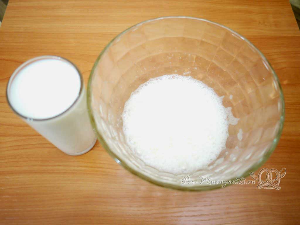 Гречневые блины на молоке - добавляем молоко