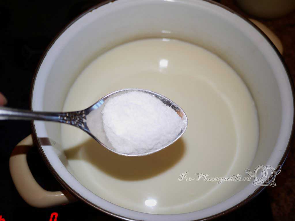 Сыр из молока и сыворотки в домашних условиях - добавляем соль