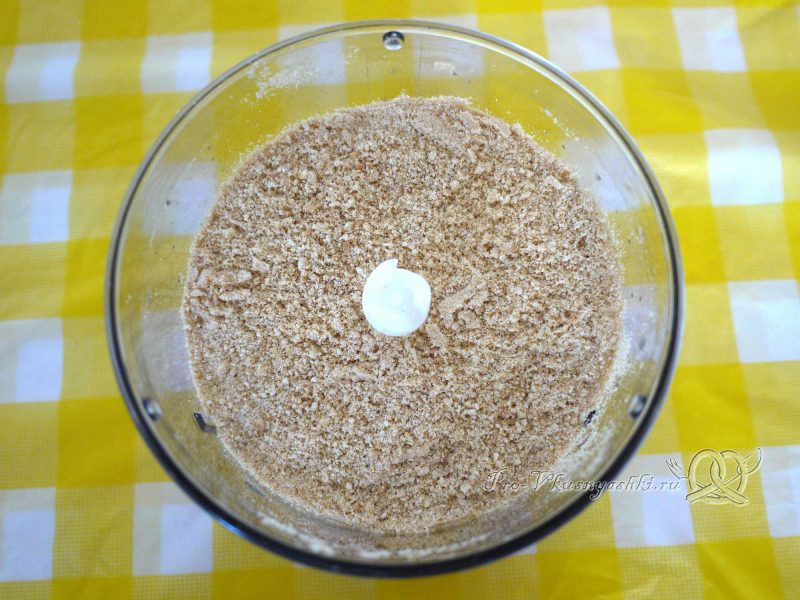 Нежный творожный чизкейк с персиками - измельченное печенье