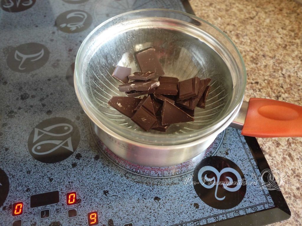 Шоколадный чизкейк из творога - топим шоколад на водяной бане