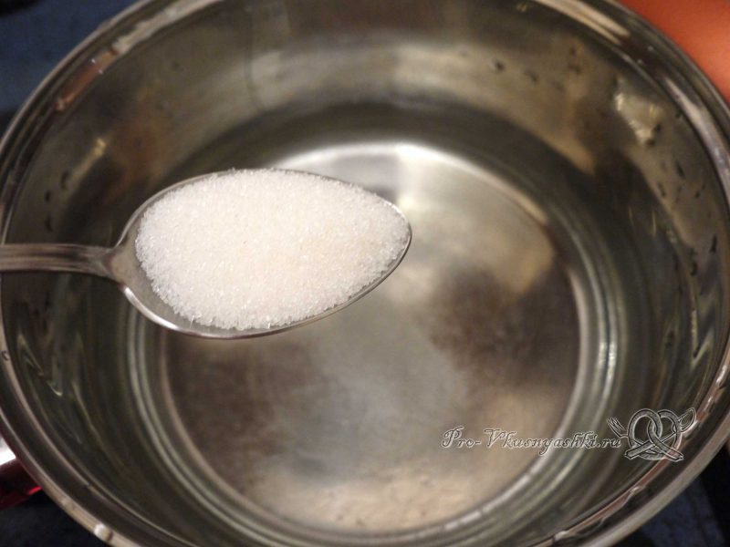 Соленые хрустящие огурцы на зиму - добавляем сахар в воду