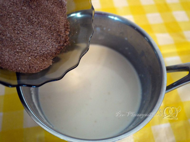 Сладкий торт из кабачков - добавляем сладкое какао в крем