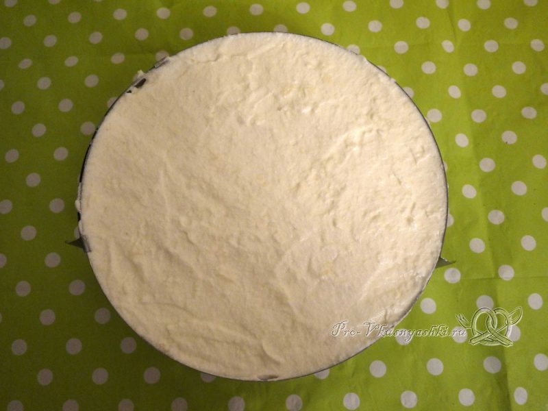 Торт «Птичье молоко» с желатином - выкладываем суфле в форму