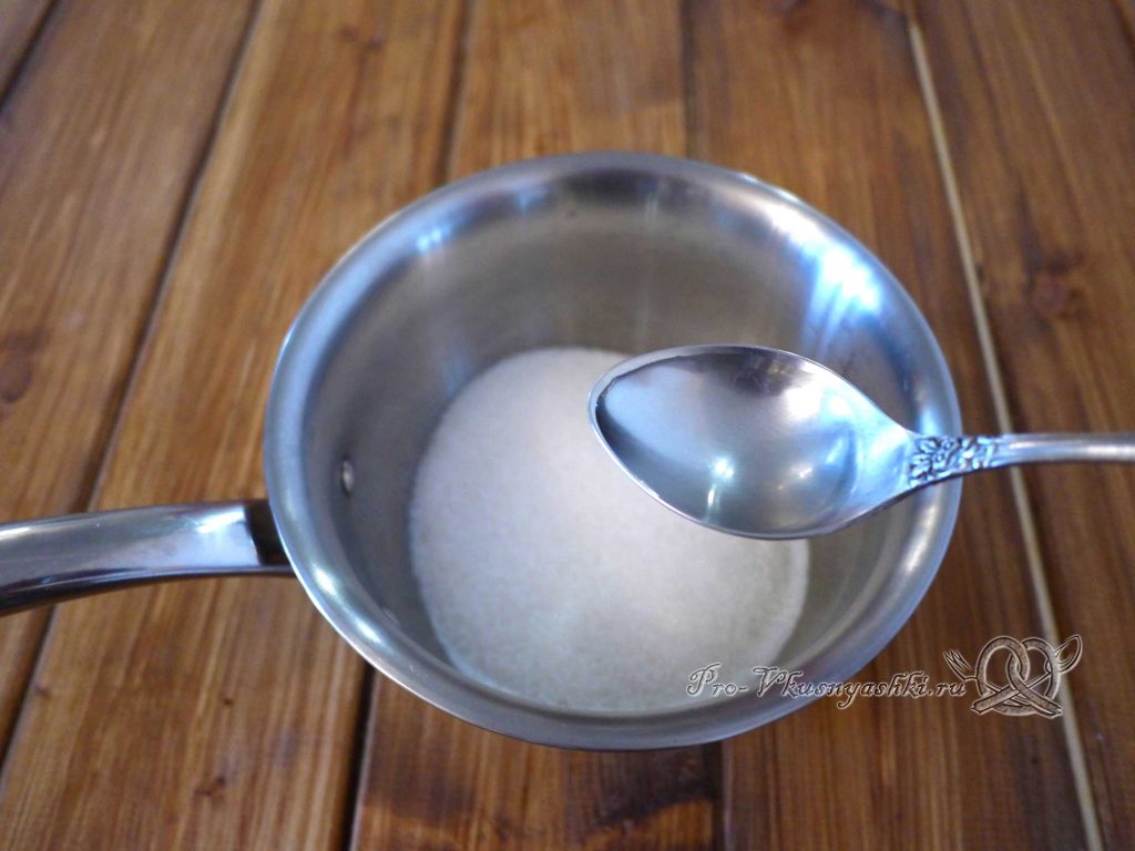 Карамель «Коровка» - добавляем воду в сахар