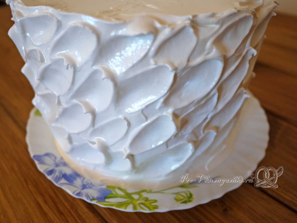 Торт «Ангел» - делаем перья на поверхности торта