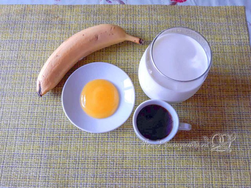 Смузи с бананом и молоком - ингредиенты