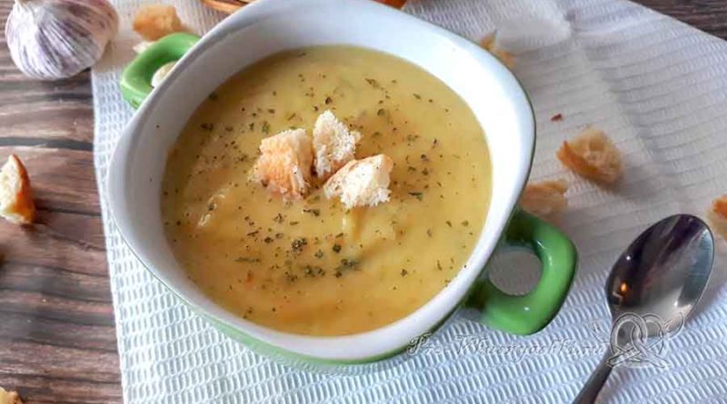 Овощной крем-суп со сливками - подача