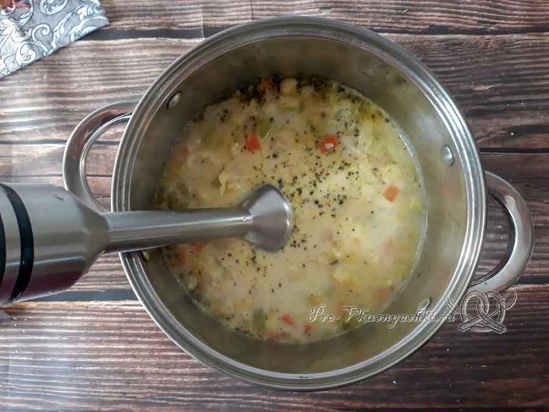 Овощной крем-суп со сливками - пюрируем суп